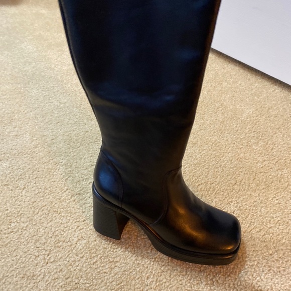 Steve Madden women’s knee high boots - Picture 2 of 5